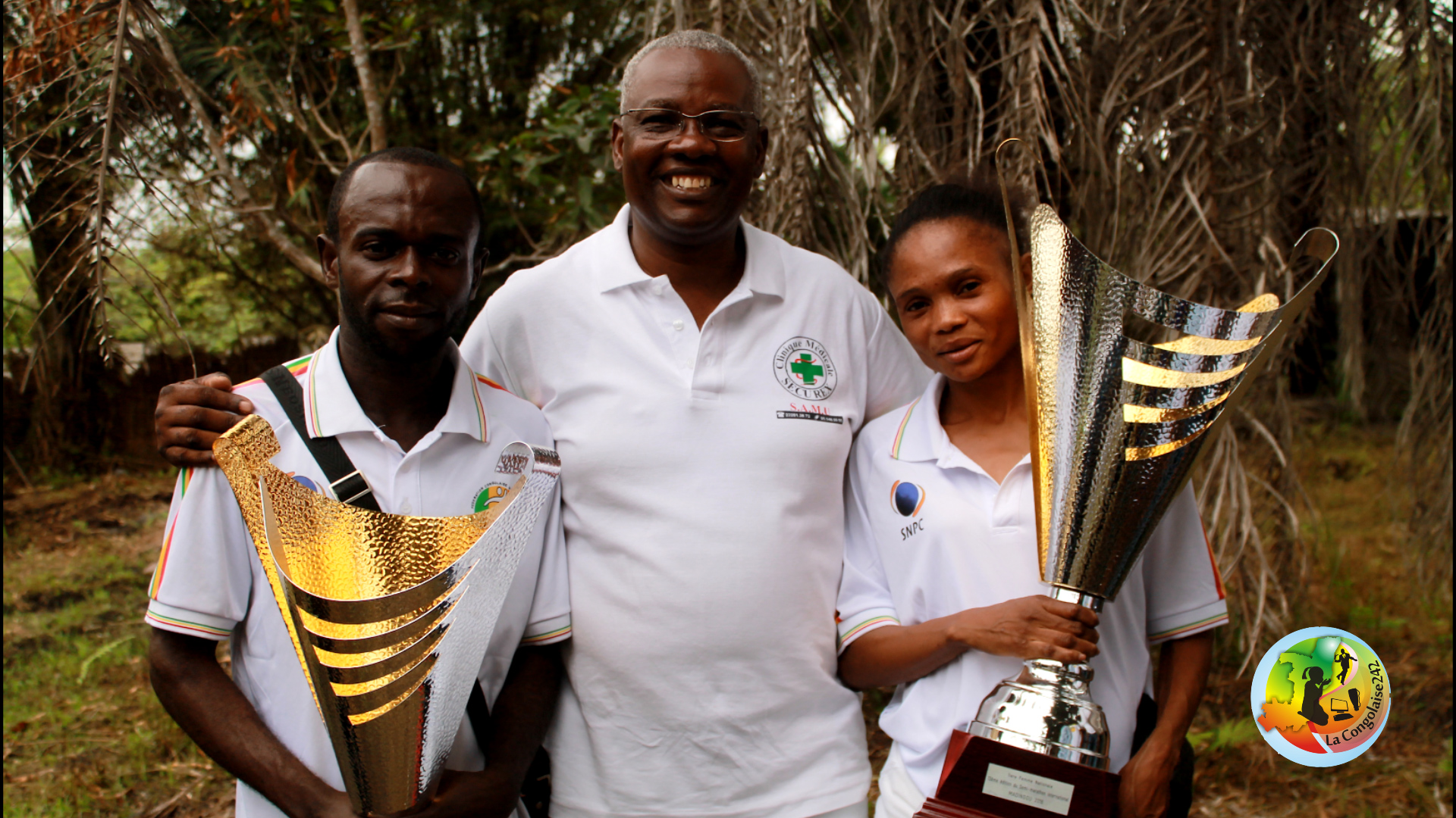 Rencontre entre le Docteur Jean Daniel OVAGA et Jodelle OSSOU WAKEYI, vainqueur chez les dames de la 13e édition du Semi-marathon de Brazzaville, Madingou 2016.