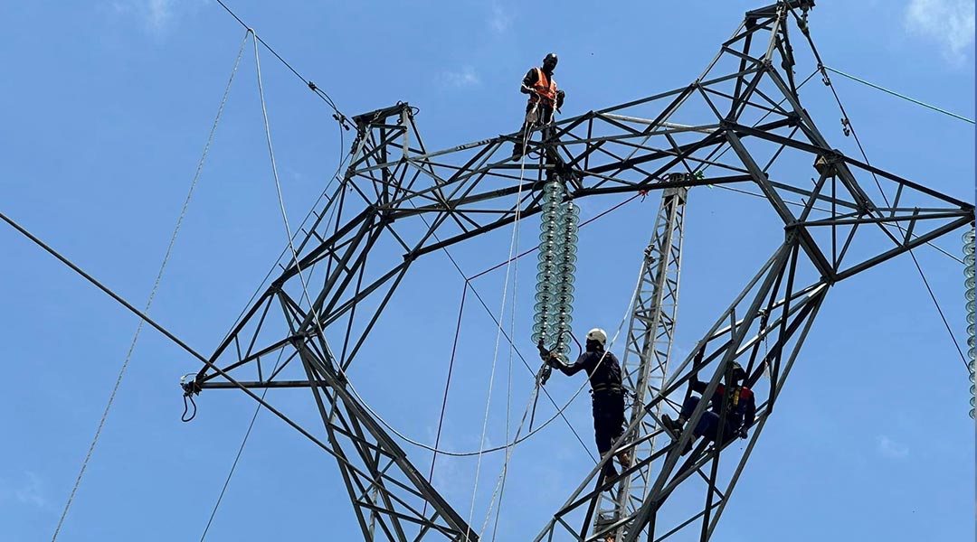 REMISE SOUS TENSION EFFECTIVE DE LA LIGNE HAUTE TENSION MINDOULI-TSIELAMPO